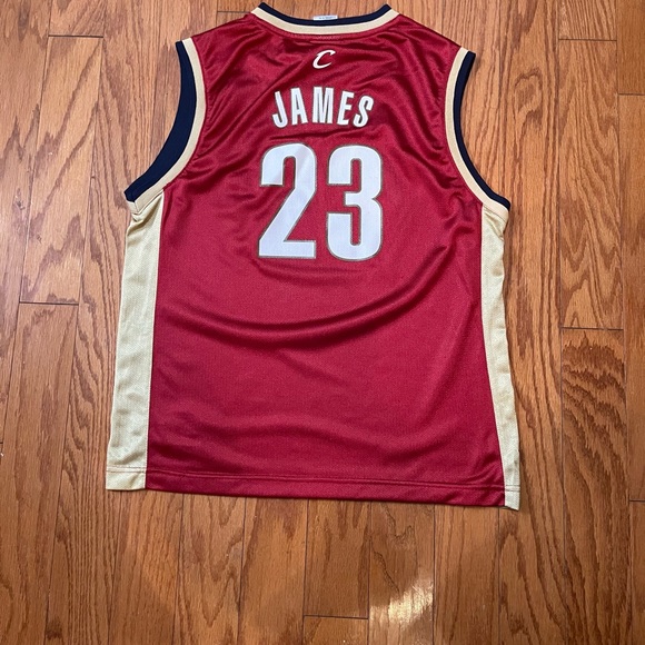 Cleveland Cavaliers Youth Lebron Jersey - Picture 3 of 6